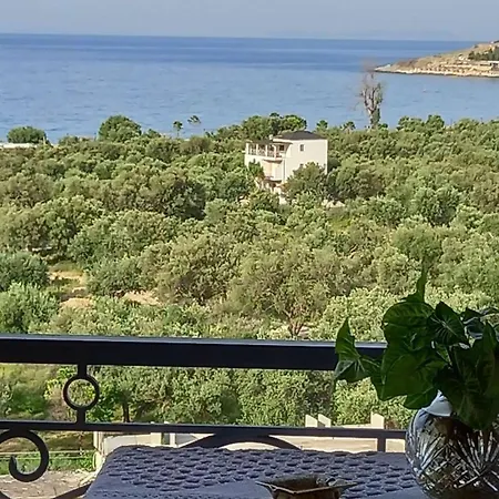 Villa On Rocks Qeparo *